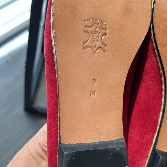 Anne Klein Suede Flats Red Gold Trim Size 9 Genuine Leather Made in Italy - Picture 6 of 9
